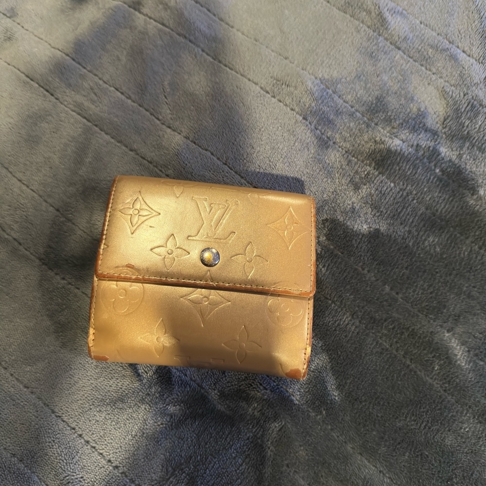 Louis Vuitton Portofeuil Monogram Beige / Gold Wallet